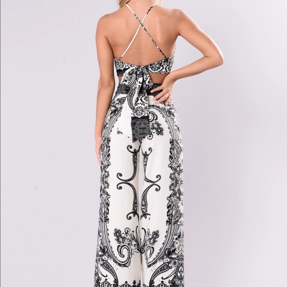 Black/ White Tie back Crop Top and Pant Set - Picture 4 of 6